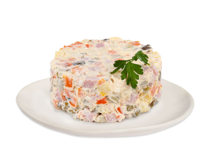Салат с майонезом "Оливье" 500гр.