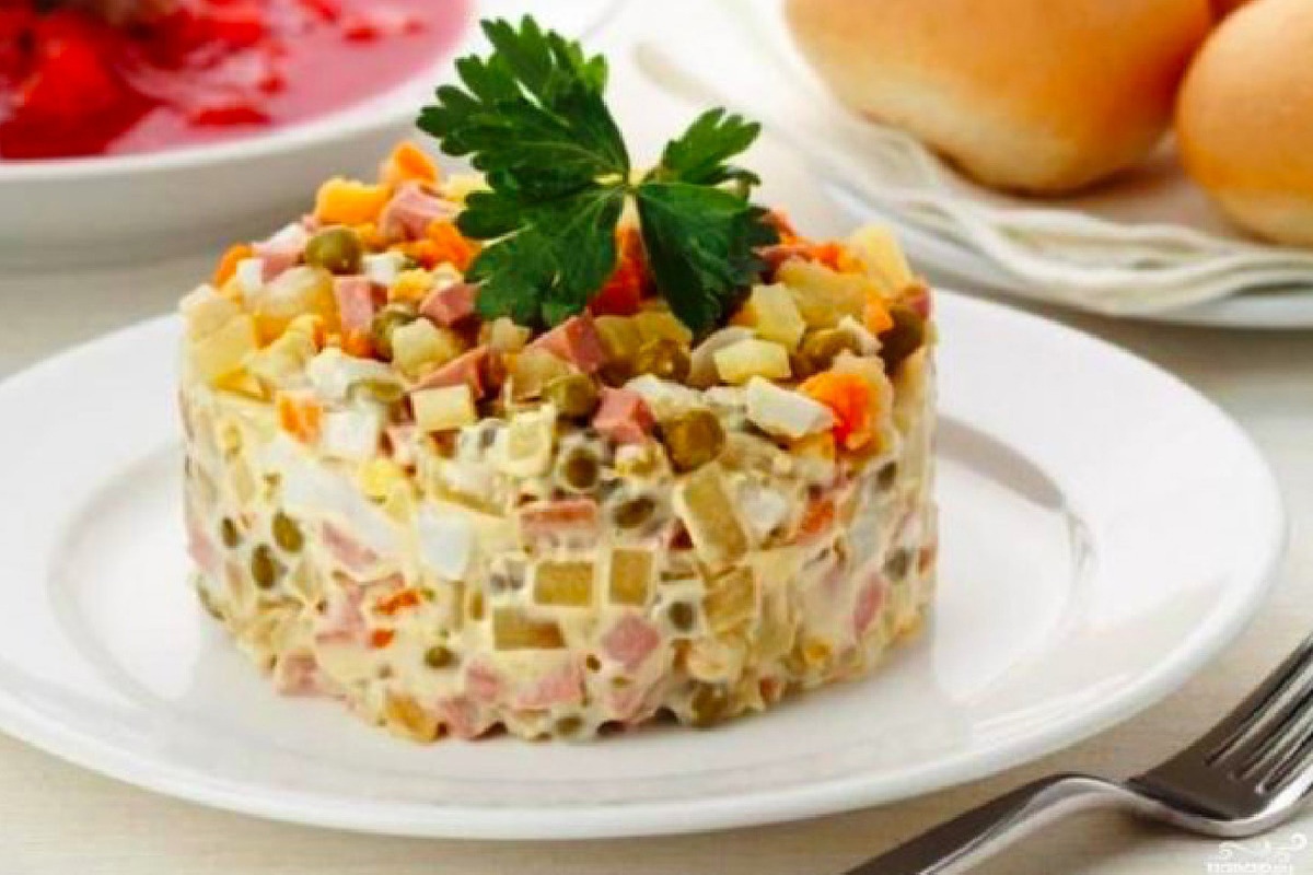 Салат с майонезом "Оливье" , 600гр